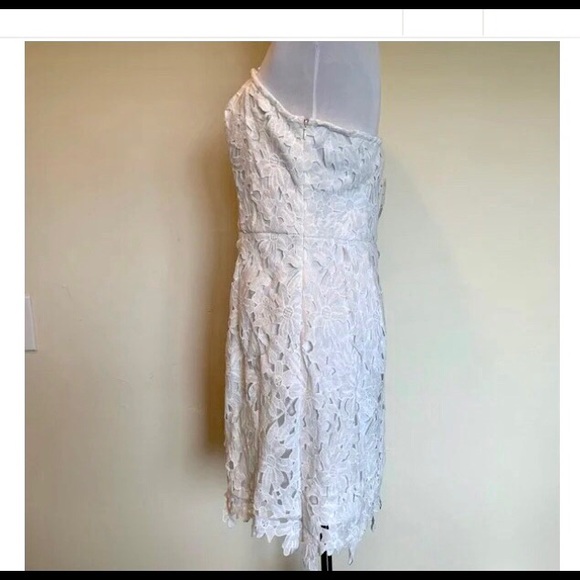 Forever 21 Strapless White Lace Mini Dress Fully Lined Rubberized Strip on Top - Picture 5 of 6